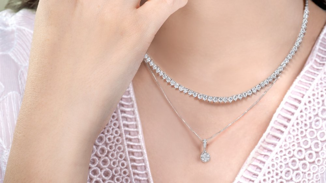 Rekomendasi Kalung Elegan dan Menawan